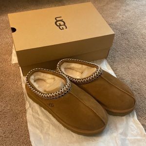 COPY - UGG WOMENS TASMAN SHOES - SIZE 9 - BROWN- NEVER WORN - COMES WITH BOX ‼️